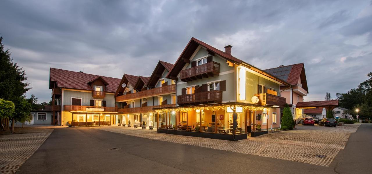Hotel Altneudoerflerhof 바트래드커스스부르크 외부 사진